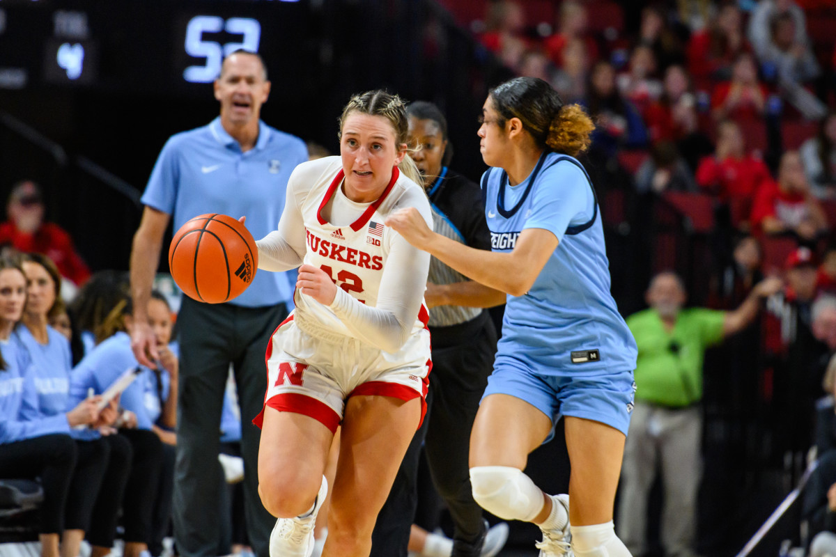 11_Maddie Krull_WBB vs Creighton 1119